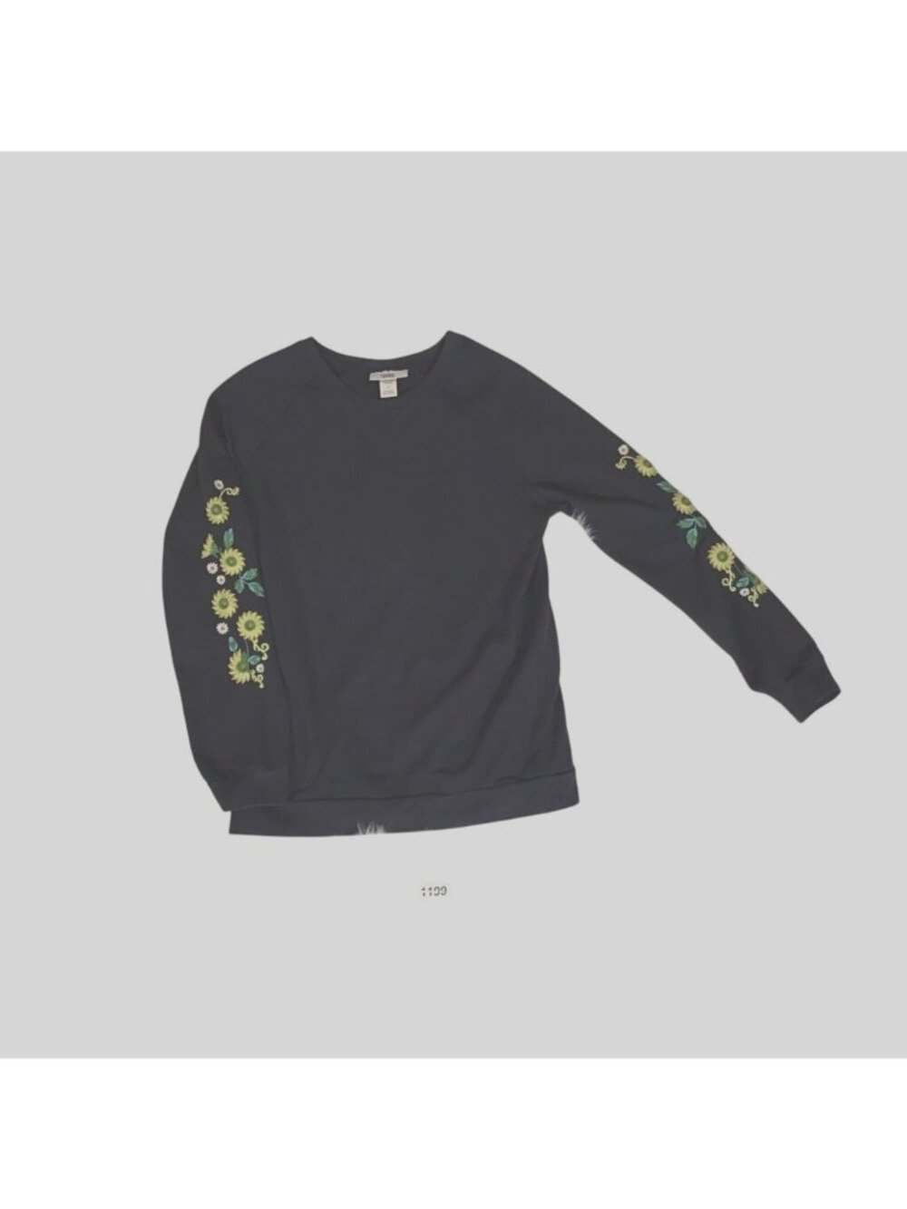 Country Store Womens Sweatshirt Med Navy Blue Embroidered Long Sleeve Crew Neck